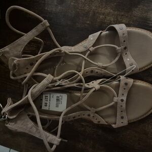 Brand New Never Been Wore They Wrap Aroud Your Leg And Tie